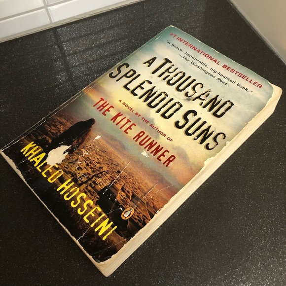 🧡 3/$12 A Thousand Splendid Suns - Picture 2 of 11